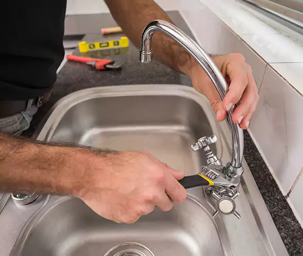 Local Experts for Faucet Repair in Lake Forest, CA:Schedule Affordable Faucet Repair Services with Us