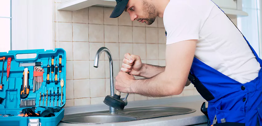 Emergency Plumber in Lake Forest