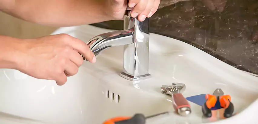 Bathtub Faucet Replacement in Lake Forest